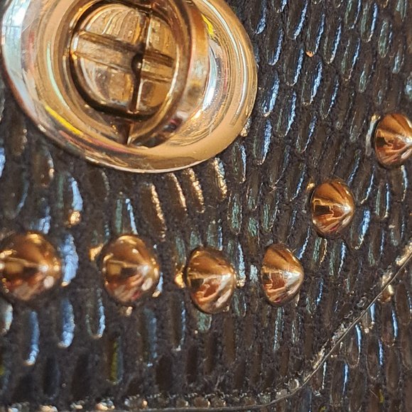 Shoulder Bag - Picture 4 of 7